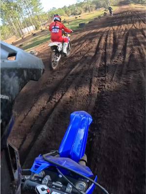 45 seconds of the greatest sound on earth with @Tom Parsons and @Jay Dalton 🤠🛵💨 #mx #motocross #dirtbikes #sx #supercross #2stroke #125cc #250cc #gopro #helmetcam #moto #pro #fy #fyp