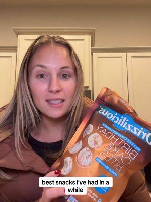 found the best snacks today at whole foods wowwwwww #wholefoods #wholefoodshaul #snacks #bestsnacks #bestsnackever #lesserevilsnacks #lesserevilpopcorn #drizzilicious #healthysnacks #healthysnack #yummysnack #foodhaul #snackhaul #ricecakes #ricecakesnack #healthypopcorn @LesserEvil Snacks @Drizzilicious @Whole Foods Market 