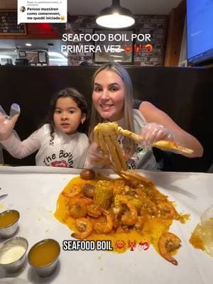 Replying to @valentinacorralesr_ lo probarías? 🦀🦞🦐 #seafoodboil #bostonfood #theboilingcrab #harvardsquare #foodies  #crablegs #snowcrab #bostoncontentcreator #momanddaughter #fyp #viral @The Boiling Crab 