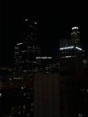 much needed time with the bestie! 🍸🖤✨ #girlsnight #justagirl #dtla #minivlog #drinks #rooftopbar #thingstodoinla #dtlafood 