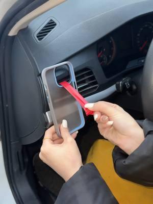 Simplified homemade mobile phone holder#driving #cardrivinglessons #carpart #drivinglessons #tips #DIY #car