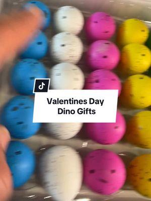 Dino eggs that hatch and grow in water. #valentinesdaygift #kidsvalentinesdaygifts #classroomvalentines #valentinesdaygiftideas 