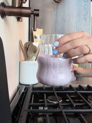 An easy and tasty swap! #proteinshake #easyprotein #foodtiktok 