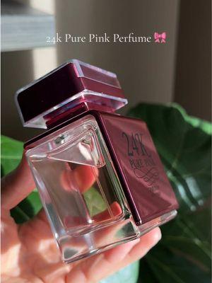 the perfect girly scent! all kinds of floral and fruity hints 🎀 #tiktokshopperfume #pinkperfume #pink #24kpurepink #lonkoom #lonkoomperfume #lonkoom24kpuregold 