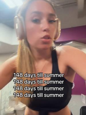 17/30 days on the stairmaster for 45 minutes.  #fyp #trending #viralllllll #30hard #workout #gym #fitness #stairmastergirl #GymTok #gymmotivation #gymroutine #workoutchallenge #StressRelief #motivation #stairmaster #fullbodyworkout #cardio #Summer #skinny #weightloss #weightlossmotivation #strongwomen 