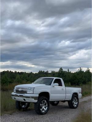 Missing swamp ass summer rn 😛 #fypシ #squattedtrucks🤢 #carsoftiktok #fyp #carolinatrucks #z71 #simpleandclean #pawpawrig #trucksoftiktok #fypツ #stuffedtrucks #jawgaboyz #badakextreme #carolinasquat #mudgrappler #swangin6s #