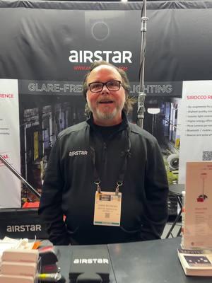 @airstaramerica is the leading manufacturer of balloon lighting solutions in the construction space. They can also be used in film, events and safety applications 🎈 Seen at @worldofconcreteshow #hardwarehuddle 