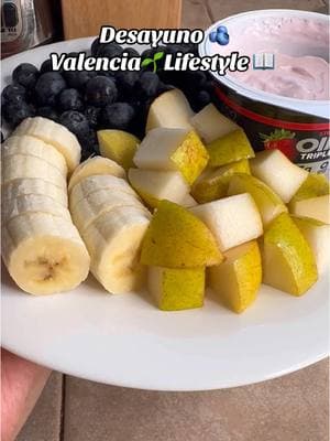 Desayuno saludable 🫐📖🌱 #vidasaludable #valencialifestylebook #desayunosaludable #drvalencia #aprendeconsindy✨ #fyp 