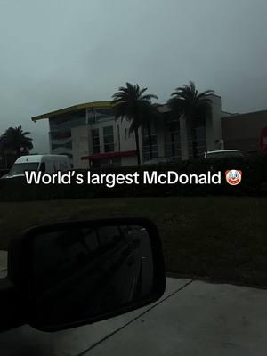 🤡🤡🤡🌴 #fyp #fyp#worldslargestmcdonalds #orlando hm#fyp #florida#fypシ゚viral🖤tiktok  #fypシ゚viral 