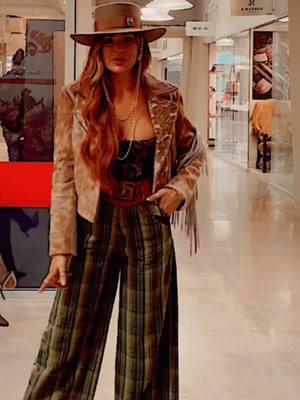 For those who have asked! Xoxo #stylist #nashville #wesa #wesadallasmarket #OOTD #westernfashion #cowhide #cowhidejacket @SHOPJAXNHULL @Ashley Louise Jackson 