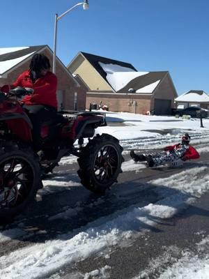 I didn’t have a sleigh or a tire…so I had to rig something up #louisiana #louisianasnow #snow #337 #canam #sleigh #tube #makedo #fun #slide #ice #blackice #undrdaug #kuntrylyferiderz #oakley #nike #fullsend #xzybca #livelife #livinglikelarry 