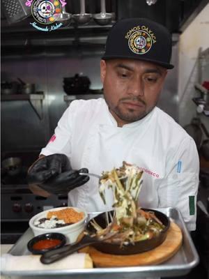 TE CONSIDERAS CHEF! Que es lo que te hace ser chef , siempre cocina con la pasión y corazón pero ten técnica también Saludos 🖖 #somosOaxaca #echoenOaxaca #mexicanfood #oaxacanfood #cheflife #alambre #oaxaqueño 