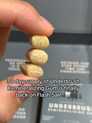 Best decision i’ve made. Never had mastic gum before this #underbrush #masticgum #underbrushgum #remineralizeyourteeth #oralhealth #cavityprevention #dentist #tiktokshopjumpstartsale #tiktokmademebuyit 