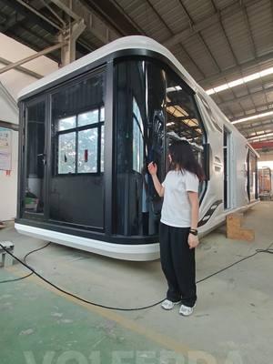 Would your resort or guesthouse consider using a Volferda Capsule House? 📱 WhatsApp:+852-46489111 WhatsApp：wa.me/85246489111 Email: Jenny@volferda.com #tinyhouse #tinyhome #volferda #bnb #SmartBuilding #Diningroom #restaurant #resort #prefabconstruction