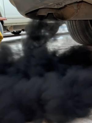 Solving the problem of black smoke from engine exhaust#driving #cardrivinglessons #carpart #drivinglessons #tips #DIY #car