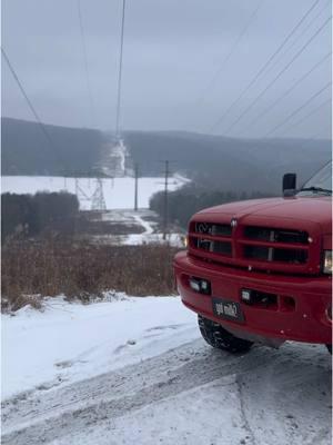 Looking good. Thank you @Maci Norris for the videos I love you❤️. #Ram #secondgencummins #24valvecummins #secondgen #turbo #rollingcoal #lookinggood #turbonoises #ford #snow #chevy #snowytrucks #dirtytruck #fyp #fypシ゚ #diesel #girlfriend #perfect #