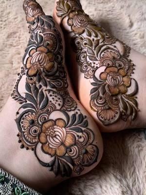 Trending Henna feet designing tutorial ♥️✨👀 #hennatattoo #mehndidesign #hennatiktok  #henna #mehndi #hennalove #mehndilove#hennalover #mehndilover#hennaart #mehndiart#hennaartist #mehndiartist#hennadesign #mehndidesign#hennasimple #mehndistain