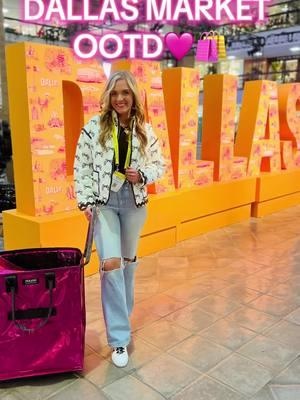 DALLAS MARKET OOTD!🩷🛍️ #dallas #dallasmarket #market #dallasmarketcenter #shopping #fyp #trending #dallastx #SmallBusiness #boutique #boutiqueowner #OOTD #outfitideas #boutiqueshopping #boutiquefashion #trending #fashion #shopsmall #outfitoftheday 