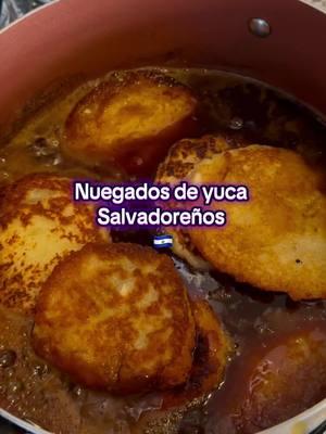 Antojito salvadoreño 🇸🇻🥰 comenta si lo as comido 🇸🇻🎊#nuegadosdeyuca #elsalvador🇸🇻 #salvadoreñosenlausaparaelmundo #chele #salvi #happy 