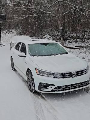 she was a bit frosty  . . . . . #passat #passatb #volkswagen #vw #golf #mk #b #vwpassat #jetta #audi #gti #volkswagenpassat #r #cars #car #rline #tiguan #bmw #polo #tdi #turbo #vag #bg #passatcc #s #vwlove #vwgolf #passatvariant #mercedes #static #fyp #fypシ゚viral 