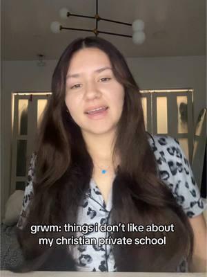 things i dislike about my prívate school #grwm #getreadywithme #grwmforschool #privateschool #christianschool #privatechristianschool 