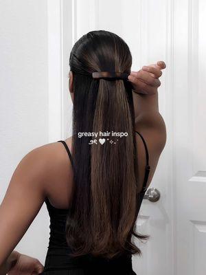 my favorite half up half down style ౨ৎ 🤍 ˚⟡˖  #hairinspo #greasyhair ##balayage #halfuphalfdown ##hairtutorial #greasyhairstyle#hairtips#hairtok #pinteresthair #hairtransformation 