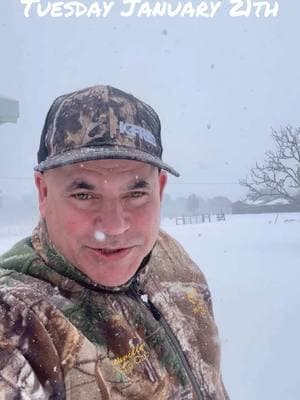 No cabbage went to waste. Crazy day for us in Youngsville Louisiana.#kendallfrederick #kfred #kfredseasoning #kfredfishfry #kendallfrederickonyoutube #cabbage #garden #snow #cold #