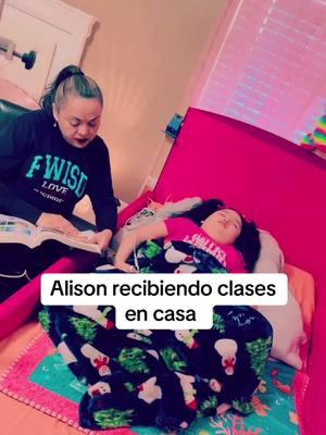 #alison recibiendo clases en casa 🏠 Dios de mi milagro @guerreritaAlison 