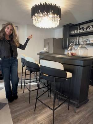 Love my new linenic series bar stools  @homary_furniture  Discount code HM80  Link in bio  #homaryreview #homary #homarymoment  #bar #homebar #barchairs #basementrenovation #modernfurniture 