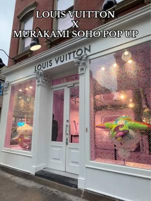 Did anyone else go to the SOHO pop up? What did you think of it? #louisvuitton #soho #murakami #lvmurakami 