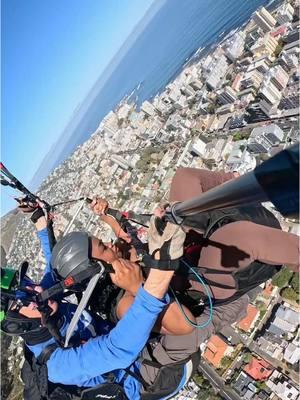 “Ever wondered what it’s like to fly? 🌍✨ Join me as I take to the skies paragliding over the breathtaking landscapes of Cape Town! 🪂 From Table Mountain to the sparkling ocean, the views are pure magic. 🌅 #ParaglidingAdventure #CapeTownViews #BucketListMoments #TravelVlog #elonmusk #houston #snowday #championsleague #fyp #funnyvideo #minivlog 