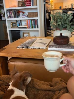 Slow morning making hot cocoa at home ☁️✨ #diyhomeprojects #diyhomemakeover #livingroomdecor #livingroominspo #cozyhome #cozyathome #slowmorning #cozykitchen #kitchendesign #morningroutine #morningvlog #cleaning #cleanwithme  