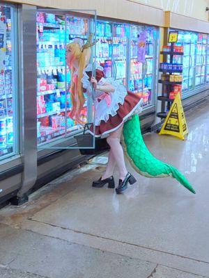 I cosplayed as a Dragon Maid, so I got 200% more energy to cook and clean! Even if that means going to the grocery store in full cosplay. I love cosplaying Tohru, she's such a comfort character for me  #cosplayinginpublic #dragonmaid #dragonmaidcosplay #tohrucosplay #maidcosplay #maidoutfit 