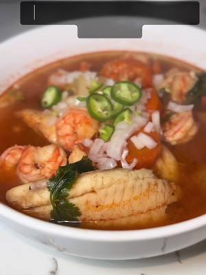 Caldo de camarones 🦐👩🏻‍🍳😮‍💨🍽️ @cookwithyuli👩‍🍳🎀  - - #caldodecamarones #sopadecamaron🦐 #fyppoppppppppppppppppppppppp #recetasfaciles #EasyRecipes #viraltiktok #homemadefood 