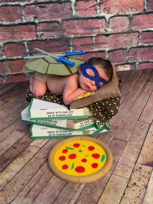 Who doesn’t love being a turtle! #tmnt #houstonphotographer #htxnewborns #newbornshoot #houstonnewbornphotography 