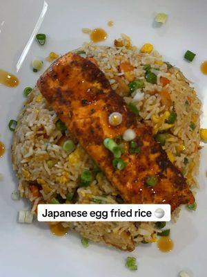 Lunch is served😋 would you have this👇🏽 . . . #whattocooktoday #friedrice #momlife #eggfriedrice #friedrice #eggfriedrice #lunchideas #chinesefood #japanesefood #momsofinstagram #mommeals #quickrecipes 