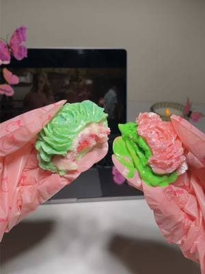 it’s the chocolate flowers for me 🎀💚 As always the links on my amazon sf. ✨ #asmr #wicked #peely #SelfCare #handmask #pink #green