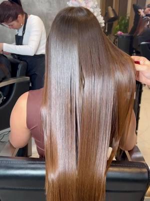 Silky perfection 🪄  -Xeque Mate ♟️ “Our passion, your beauty” +305-447-3851 4038 SW 57th Ave Miami Fl 33155 #beautysalon #olibeauty #olihair #olibeautystyle #olihighlights #olibalayage #olibeautybuzz #olialisados #olilashes #ourpassionyourbeauty #olihairstyle #hairsalon  #hairgoals  #miami #liso #lisoperfecto #lisoperfeito #alisado #explorepage #miamihairstylist #cabelobrilhoso #cabellobrillante #shinyhair 