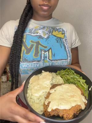 My First Time Making & Eating Chicken/Country Fried Steak 🥩 🔥 #chickenfriedsteak #countryfriedsteak #whitegravy #homeademeals #friedchicken #gravyrecipe #fypシ #cookingwdeedee #foodtiktok #EasyRecipes #dfwcatering #dallascatering #chickenrecipes #mashedpotatoes 