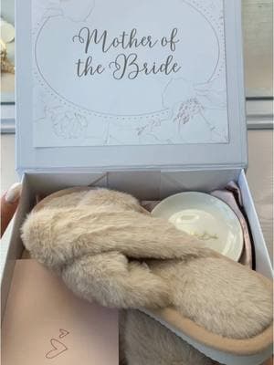 the mama’s need love during wedding season too!!! 💍💝 #motherofthebride #motherofthegroom #weddinggift #2025bride