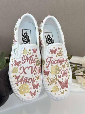 Tenis personalizados#sweet16 #misquince #vans #quinceañera #gifideas #fypシ #tenispersonalizados #XVaños #personalizedgifts #tiktokviral 