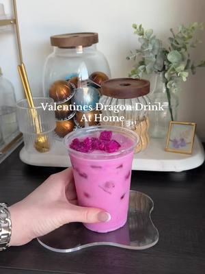 Valentines dragon drink✨ This is the prettiest drink ever🤭🎀🩷 #dragondrink #valentinesdrink #valentines #starbucksvalentinesdaydrink #dragondrinkathome #valentinesdaydrinks  #starbucksdrinks #satisfying #aesthetic 