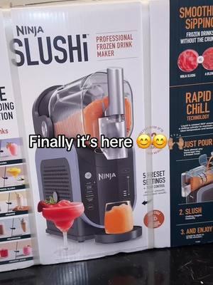 My Ninja slushi is finally here #ninjaslushi#slushymaker#milkshakes#spikedslushies#frappes