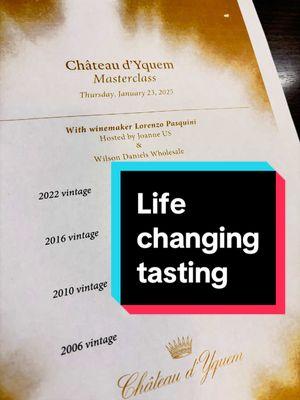 You gotta know where the top is, amirite? #wine #sommforeveryone #winetasting #winelover #winetime #winenot #winelife #sommelier #bordeaux #sweetwine #lifechanging #delicious 