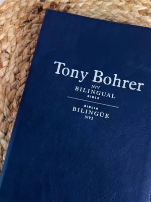 Biblia Bilingüe de Tony! Espero que sea de bendición!  #bilingualbible #pedidosrecientes #pedidos #bibliaspersonalizadas #shopsmall #orders #libreriacristiana #tiktok #custom #viral #creativeworship 