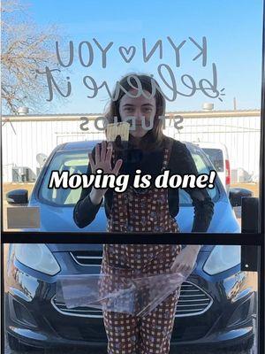 Something about doing the door decal made this move feel so complete. :’) moving vlog is up on Y0utube now! #SmallBusiness #shopsmall #bizowner #behindthescenes #cricutprojects 