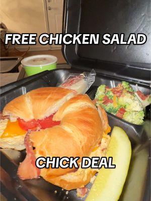 the meal I ordered is the correct answer and I STAND on that #chickensaladchick #chickensalad #Foodie #freefood #free #deals #clearancehunter 