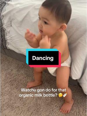 Watchu going to do for that organic milk bottle 😂♥️ #cakedancechallenge #babiesoftiktok #trending #babydancechallenge #foryourpage @𝒜 ❥ 