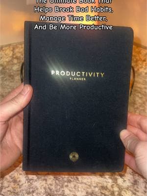 2025 is all about being more productive #productivitybook #productive #bemoreproductive #habittracker #badhabitbreaker #breakcycles #motivation #motivated #littleblackbook 