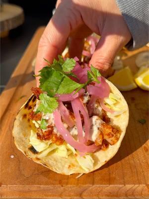 chipotle maple cauliflower tacos 🌮 #tacos #vegantacos #chipotlemaplecauliflowertacos #cauliflowertacos #vegan #healthyrecipes